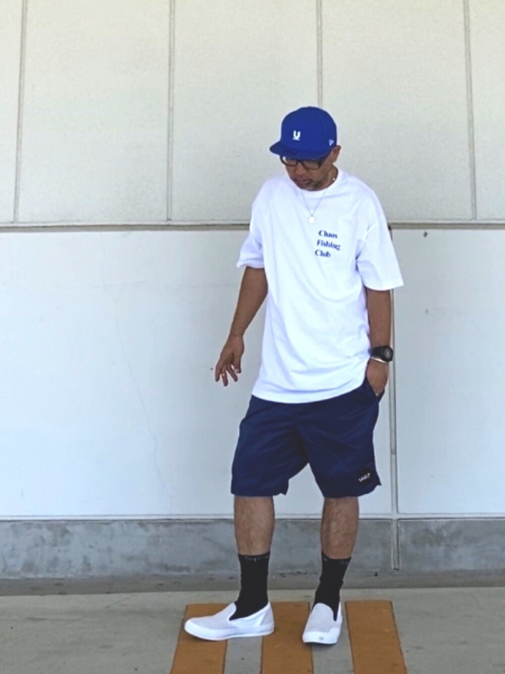 「キャップ、青、ハーフパンツ、短パン、ソックス、chaosfishingclub、supreme、10匣、TENBOX」｜「UNDERCOVERのMUU9H01-1（キャップ、ブルー系）」を使った、＝＝トム＝＝さん（メンズ・174cm）の春コーディネートの1枚目の写真