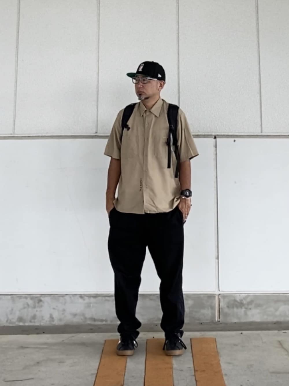 「大人カジュアル、ストリート、スケータースタイル、カーキ、カットオフ、シェフパンツ、ガムソール」｜「TENBOXのアイテム（キャップ、ブラック系）」を使った、＝＝トム＝＝さん（メンズ・174cm）の夏コーディネートの1枚目の写真