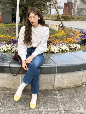 「UNIQLO（ユニクロ）のハイライズワイドストレートジーンズ（デニムパンツ）」を使った、ハヤシ　アンナさん（レディース・171cm）の春コーディネート