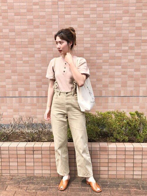 ハヤシ アンナさんのコーディネート