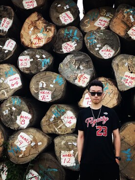「AIR JORDAN（エアジョーダン）のアイテム（Tシャツ/カットソー、ブラック系）」を使った、LilYangさん（メンズ・179cm）の夏コーディネート