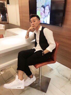 「AIR JORDAN（エアジョーダン）のアイテム（シューズ、ホワイト系）」を使った、LilYangさん（メンズ・179cm）の夏コーディネート