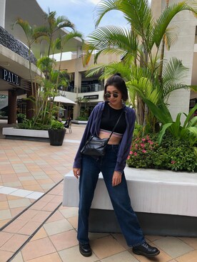 「FOSSIL（フォッシル）のアイテム（ボストンバッグ）」を使った、Abbieさん（レディース・170cm）の春コーディネート