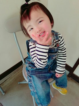 「OSHKOSH（オシュコシュ）のアイテム（デニムパンツ）」を使った、☺︎ i k u m i ☺︎さん（キッズ・90cm）の春コーディネート
