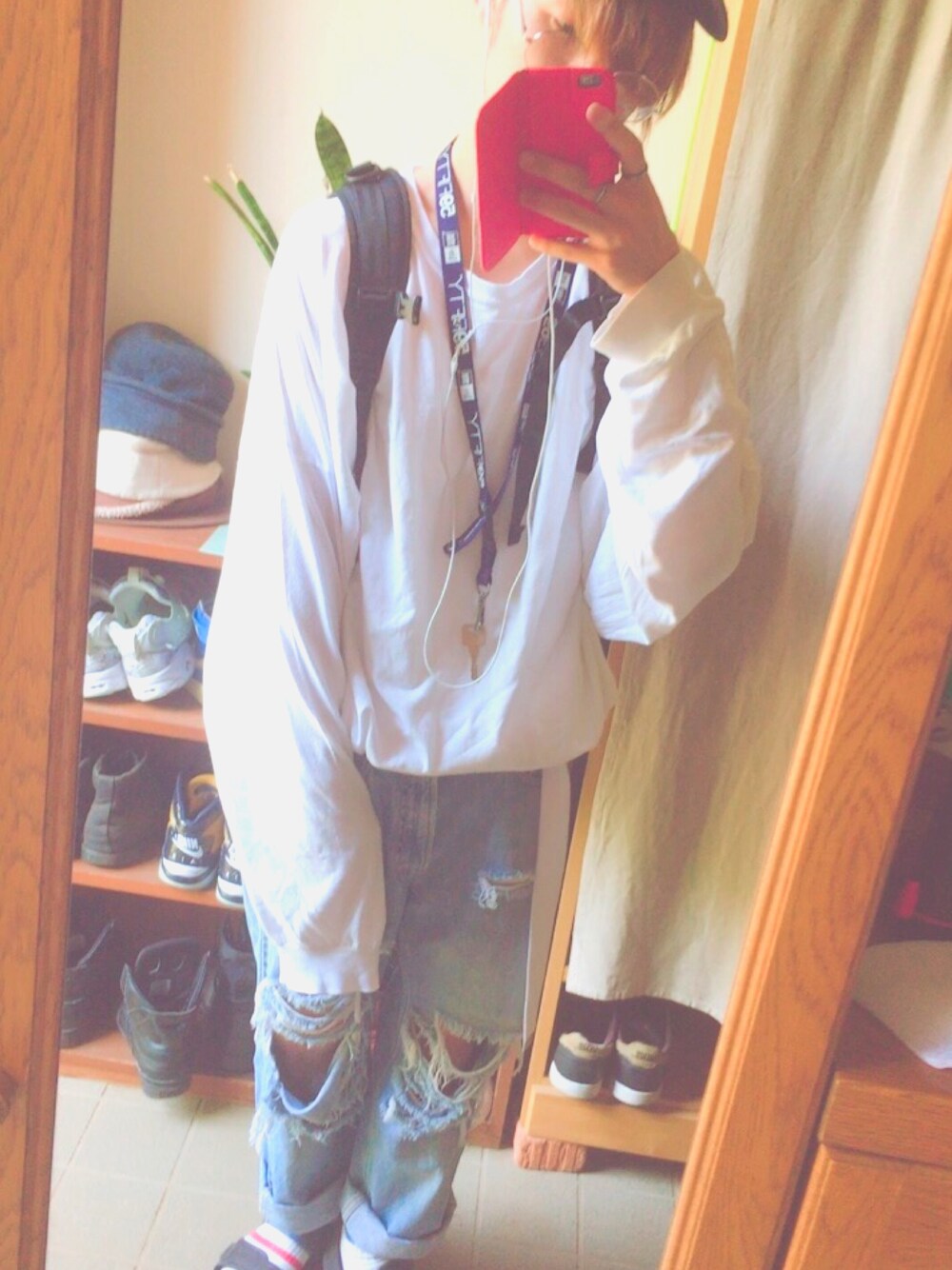 「ギークファッション」｜「古着のアイテム（Tシャツ/カットソー、ホワイト系）」を使った、mimimi♛︎❥さん（メンズ・172cm）の夏コーディネートの1枚目の写真