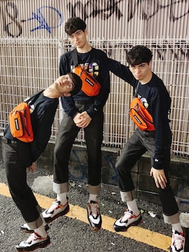 「NEW ERA（ニューエラ）のアイテム（Tシャツ/カットソー）」を使った、kenjibutadamさん（メンズ・188cm）の秋コーディネート