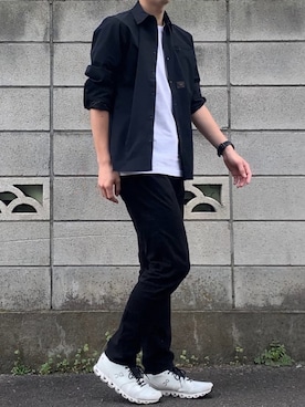 「TIGORA（ティゴラ）のアイテム（トップス）」を使った、つっちーさん（メンズ・173cm）の春コーディネート