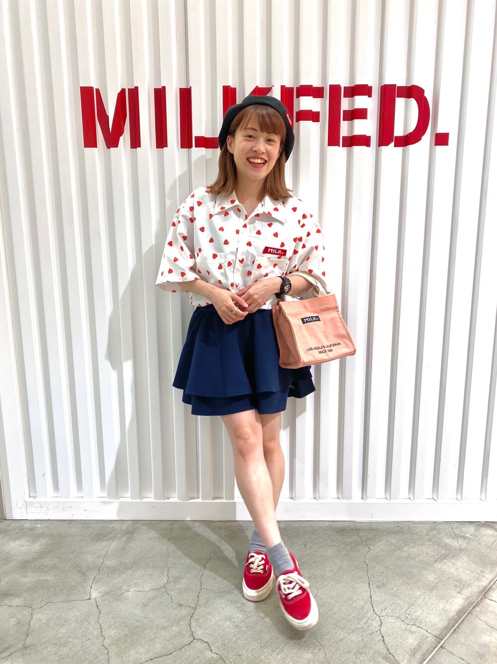 「シャツ好き集まれ、シャツスタイル、メンズライク、メンズサイズ、ハート、MILKFED.、低身長コーデ、お洒落さんとつながりたい、白シャツ、キュロット」｜「MILKFED.のLOGO CULOTTES（その他パンツ、ブルー系）」を使った、よねちゃんさん（レディース・148cm）の夏コーディネートの1枚目の写真