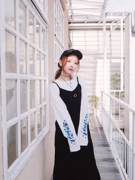 「Crayme,（クレイミー）のアイテム（アクセサリー）」を使った、菅野結以さん（レディース・162cm）の冬コーディネート