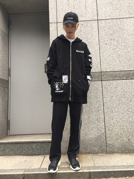 「DANKE SCHON（ダンケシェーン）のアイテム（パーカー）」を使った、𝐊𝐚𝐢𝐭𝐨さん（メンズ・180cm）の秋コーディネート