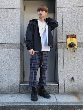 「HELMUT LANG（ヘルムートラング）のアイテム（トップス）」を使った、𝐊𝐚𝐢𝐭𝐨さん（メンズ・180cm）の秋コーディネート