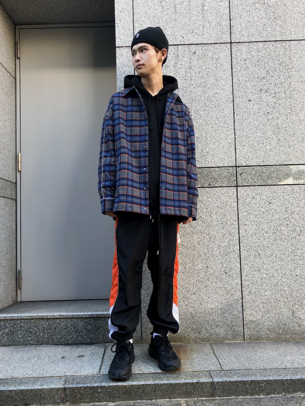 「チェック、ニット帽、秋のコーデ、Danke schon、スポーツミックス、PUMA、ootd、ナイロンパンツ、お洒落さんとつながりたい、いいね、save、フォローお願いします🤑」｜「DANKE SCHONのDankeSchon/ダンケシェーン/ナイロンラインパンツ（その他パンツ、ブラック系）」を使った、𝐊𝐚𝐢𝐭𝐨さん（メンズ・180cm）の秋コーディネートの1枚目の写真