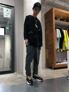 「DRKSHDW by RICK OWENS（ダークシャドウ バイ リックオウエンス）のアイテム（デニムパンツ）」を使った、𝐊𝐚𝐢𝐭𝐨さん（メンズ・180cm）の春コーディネート