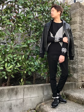 「白黒」｜「アイテム（ブルゾン）」を使った、OMIさん（メンズ・180cm）の春コーディネート