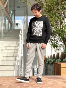 「buddy（バディ）のアイテム（スニーカー）」を使った、OMIさん（メンズ・180cm）の秋コーディネート