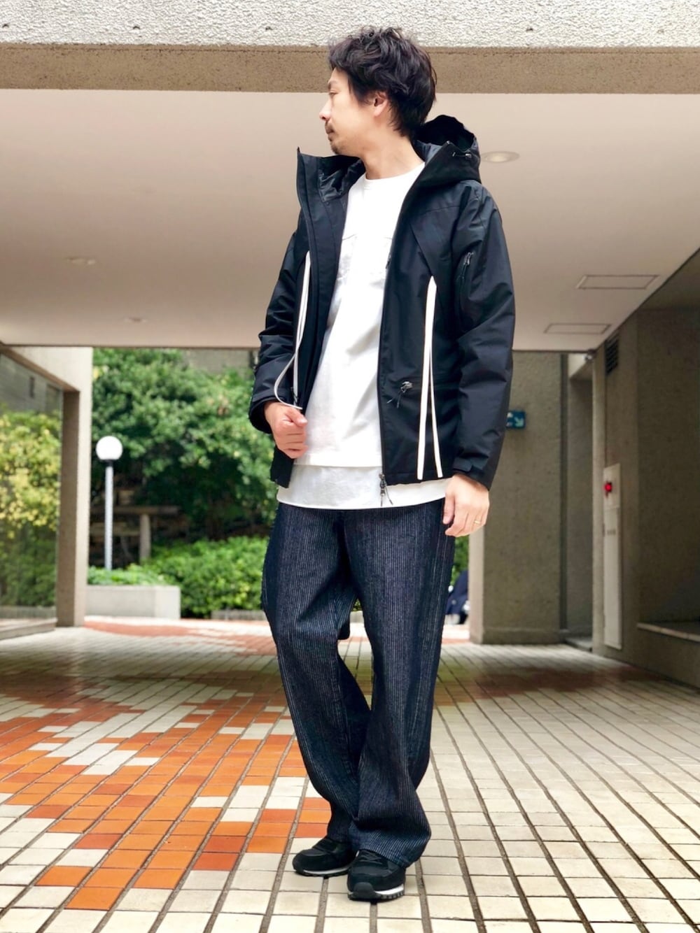マウンテンパーカーを使った「コーデュロイパンツ」のメンズ人気