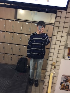 「TOMMY HILFIGER（トミーヒルフィガー）のアイテム（ニット/セーター、ブルー系）」を使った、ShiNoさん（メンズ・172cm）の秋コーディネート