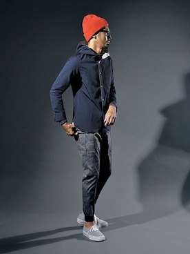 「アイテム（カーゴパンツ、グレー系）」を使った、JEEさん（メンズ・182cm）の秋コーディネート