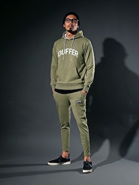 「ジョガーパンツ」｜JEEさん（メンズ・182cm）の秋コーディネート