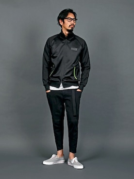 「アイテム（ジャージ）」を使った、JEEさん（メンズ・182cm）の春コーディネート