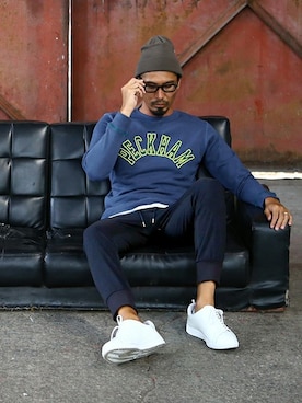 「ブルー」｜「アイテム（スウェット）」を使った、JEEさん（メンズ・182cm）の秋コーディネート