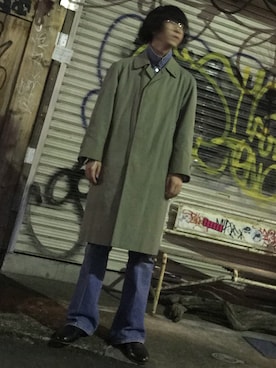 「Levi's」｜「アイテム（トレンチコート）」を使った、オカダケントさん（メンズ・171cm）の冬コーディネート