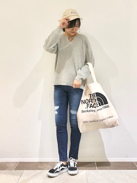 「ゆるニット」｜「アイテム（その他）」を使った、アヤ.さん（レディース・162cm）の春コーディネート
