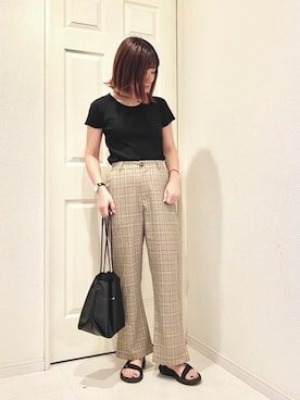 「NiCORON（ニコロン）のアイテム（パンツ）」を使った、アヤ.さん（レディース・162cm）の春コーディネート