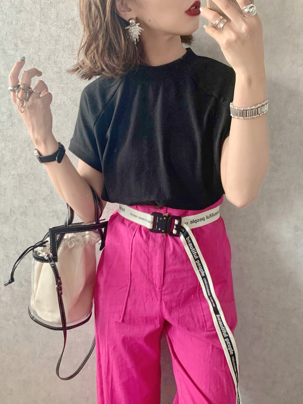 「Tシャツ、シンプル、オトナカジュアル、大人女子、ピンク、パンツスタイル、オトナ女子、pink、ワイドパンツ、プチプラ」｜「Instagramやってます‪‪☺︎‬のアイテム（その他、その他）」を使った、𝓅𝑜𝒸𝑜さん（レディース・156cm）の秋コーディネートの1枚目の写真