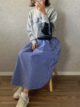 「me（ミイ）のアイテム」を使った、𝓅𝑜𝒸𝑜さん（レディース・156cm）の春コーディネート