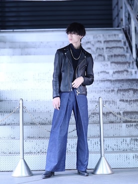 「JOHN LAWRENCE SULLIVAN（ジョンローレンスサリバン）のRIGID DENIM WIDE PANTS（デニムパンツ）」を使った、れいやさん（メンズ・178cm）の秋コーディネート