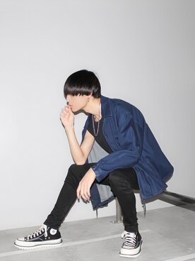 「UNIQLO（ユニクロ）のWOMEN ウルトラストレッチジーンズ（デニムパンツ）」を使った、れいやさん（メンズ・177cm）の春コーディネート