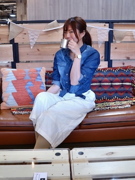 「アウトドアミックス」｜「アイテム（アナログ腕時計）」を使った、Haruさん（レディース・168cm）の春コーディネート