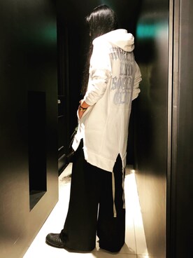 「roar（ロアー）のアイテム（パンツ）」を使った、照井千尋さん（レディース・163cm）の夏コーディネート