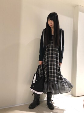 「stud.（スタッド）のアイテム（パーカー）」を使った、照井千尋さん（レディース・163cm）の夏コーディネート