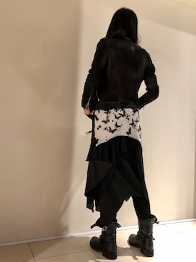 「KMRii」｜「アイテム（ライダースジャケット）」を使った、照井千尋さん（レディース・163cm）の秋コーディネート