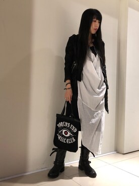 「KMRii」｜「アイテム（ライダースジャケット）」を使った、照井千尋さん（レディース・163cm）の秋コーディネート