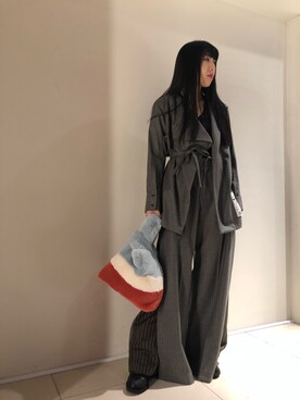 「MIHARAYASUHIRO（ミハラヤスヒロ）のアイテム（ノーカラージャケット）」を使った、照井千尋さん（レディース・163cm）の秋コーディネート