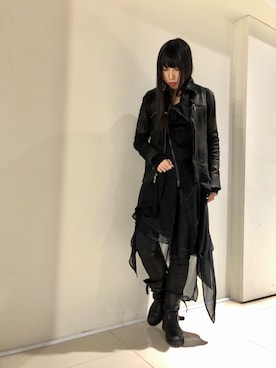 「KMRii」｜「アイテム（ライダースジャケット）」を使った、照井千尋さん（レディース・163cm）の秋コーディネート