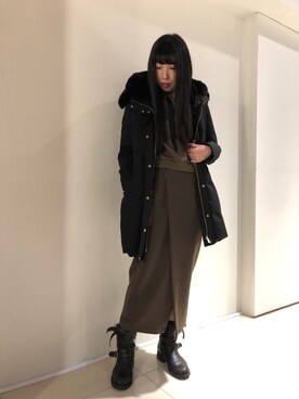 「WOOLRICH（ウールリッチ）のアイテム（ダウンジャケット/コート）」を使った、照井千尋さん（レディース・163cm）の秋コーディネート