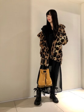 「ROYAL FLASH（ロイヤルフラッシュ）のアイテム（その他アウター）」を使った、照井千尋さん（レディース・163cm）の秋コーディネート