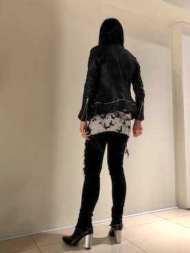 「KMRii」｜「アイテム（ライダースジャケット）」を使った、照井千尋さん（レディース・163cm）の冬コーディネート