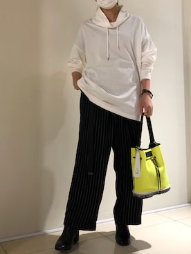 「ISAMU KATAYAMA BACKLASH（イサムカタヤマバックラッシュ）のアイテム」を使った、照井千尋さん（レディース・163cm）の夏コーディネート