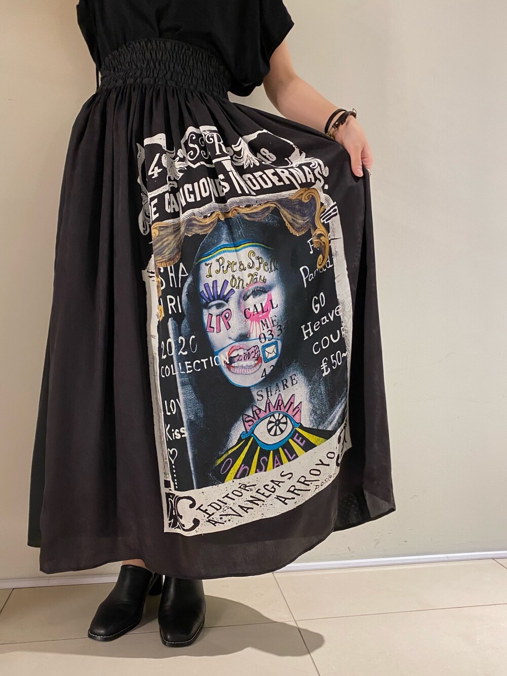 「ROYAL FLASH、KMRii、SHARE SPIRIT」｜「KMRiiのKMRii/ケムリ/ASYMMETRY TOP 02（Tシャツ/カットソー、ブラック系）」を使った、照井千尋さん（レディース・163cm）の夏コーディネートの1枚目の写真