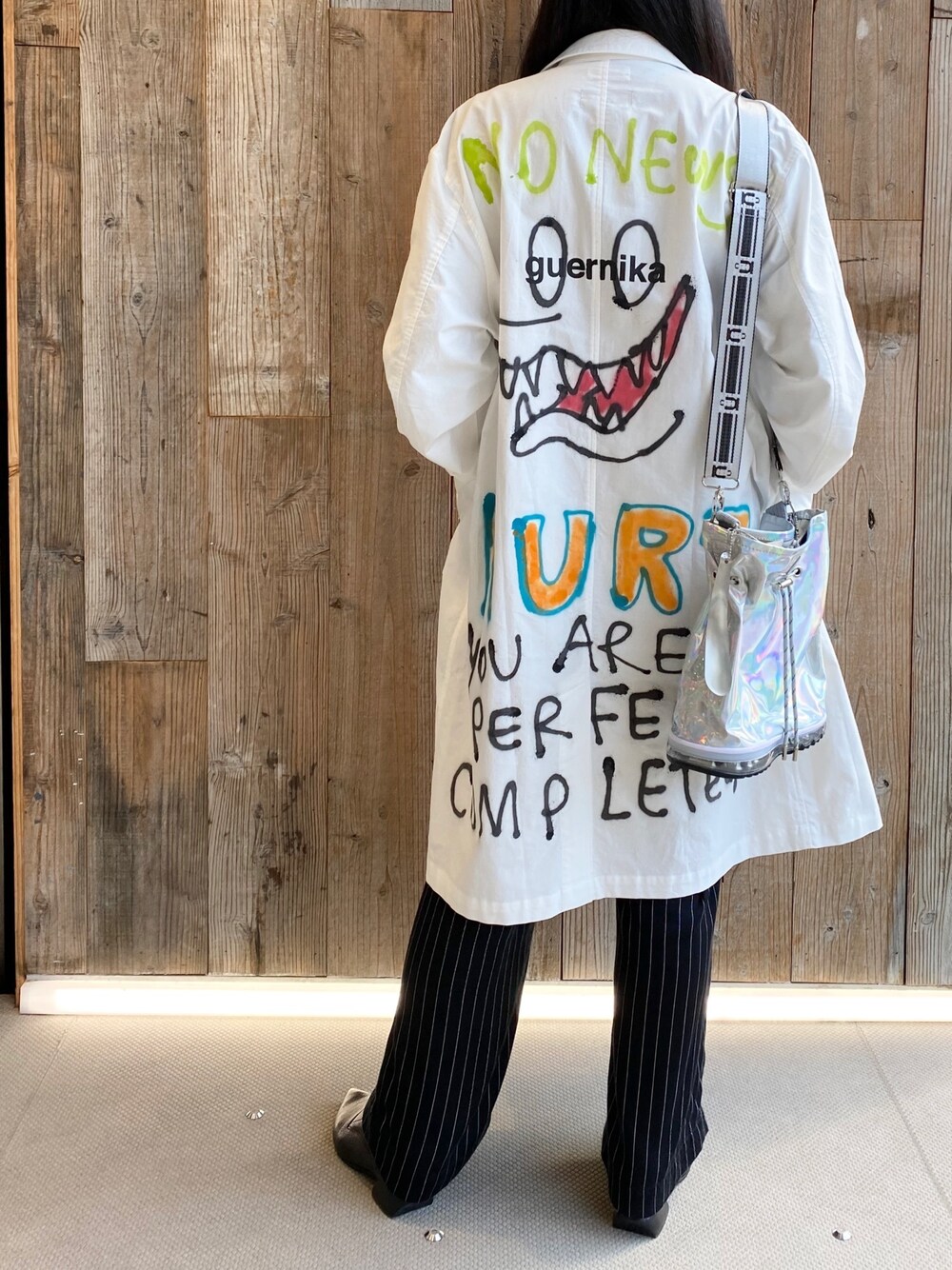 「ROYAL FLASH、OKERU」｜「ROYAL FLASHのアイテム（ジャケット/アウター、ホワイト系）」を使った、照井千尋さん（レディース・163cm）の秋コーディネートの1枚目の写真