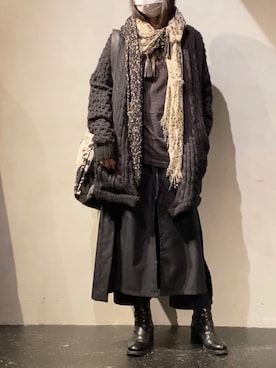 「KMRii（ケムリ）のアイテム（トップス）」を使った、照井千尋さん（レディース・163cm）の秋コーディネート