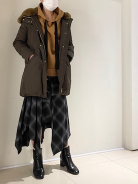 「WOOLRICH（ウールリッチ）のアイテム（ジャケット/アウター）」を使った、照井千尋さん（レディース・163cm）の秋コーディネート