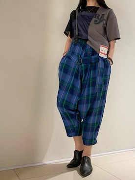「Y's（ワイズ）のアイテム（パンツ）」を使った、照井千尋さん（レディース・163cm）の冬コーディネート