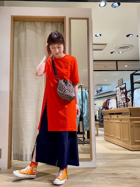 「CONVERSE（コンバース）のCONVERSE コンバース キャンバス オールスター J ハイ / CANVAS ALL STAR J HI (ORANGE) 31301640（スニーカー）」を使った、ささきともみさん（レディース・157cm）の夏コーディネート