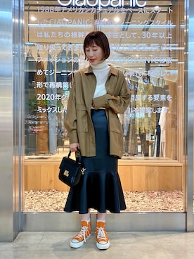 「CONVERSE（コンバース）のCONVERSE コンバース キャンバス オールスター J ハイ / CANVAS ALL STAR J HI (ORANGE) 31301640（スニーカー）」を使った、ささきともみさん（レディース・157cm）の秋コーディネート